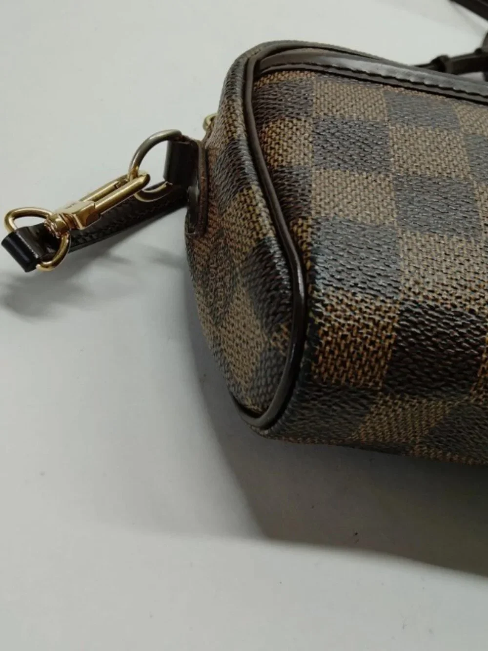 LOUIS VUITTON Ipanema Pochette Damier Bag